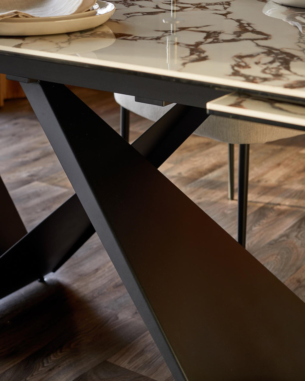 Calenzano white calacatta ceramic extending 8 to 10 seater dining table