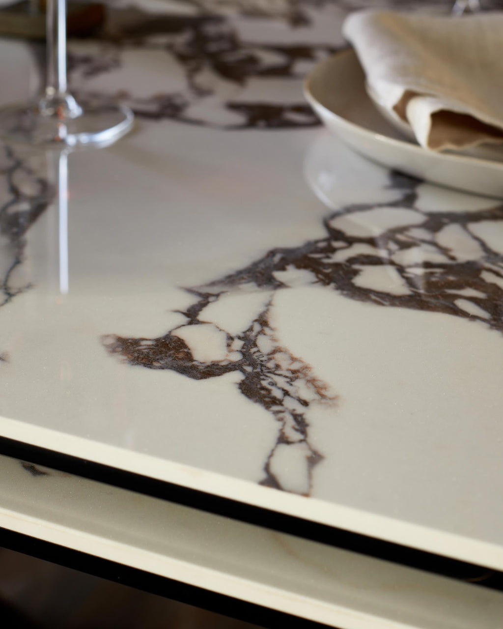 Calenzano white calacatta ceramic extending 8 to 10 seater dining table