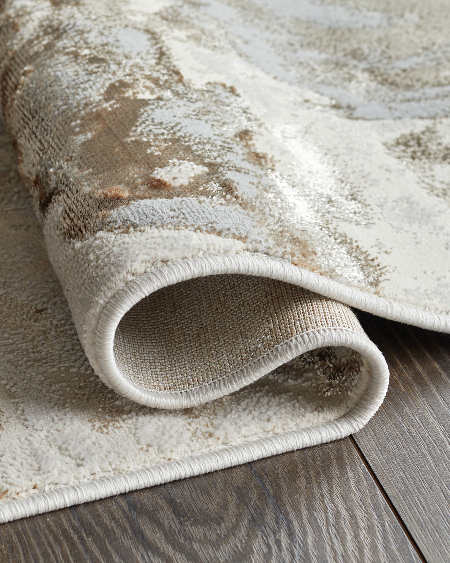 Perla soft gold textured runner rug