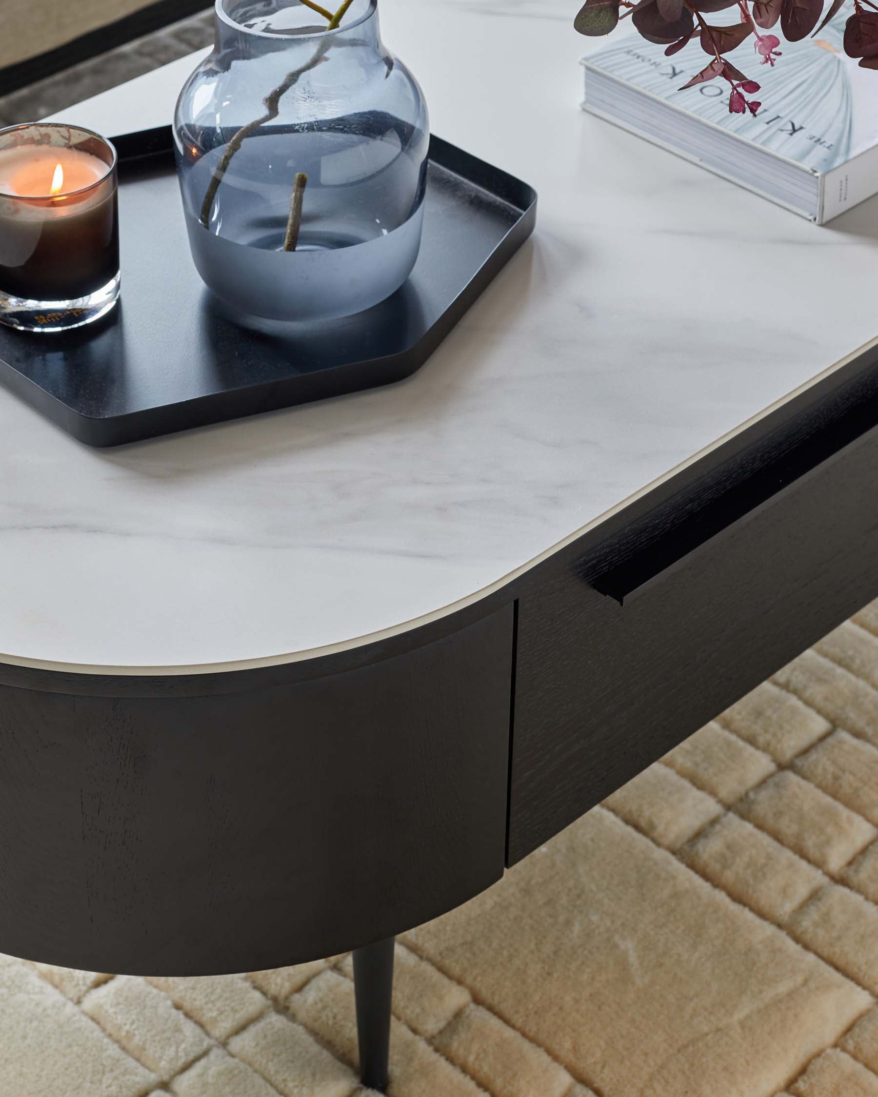 Manhattan marbled ceramic coffee table