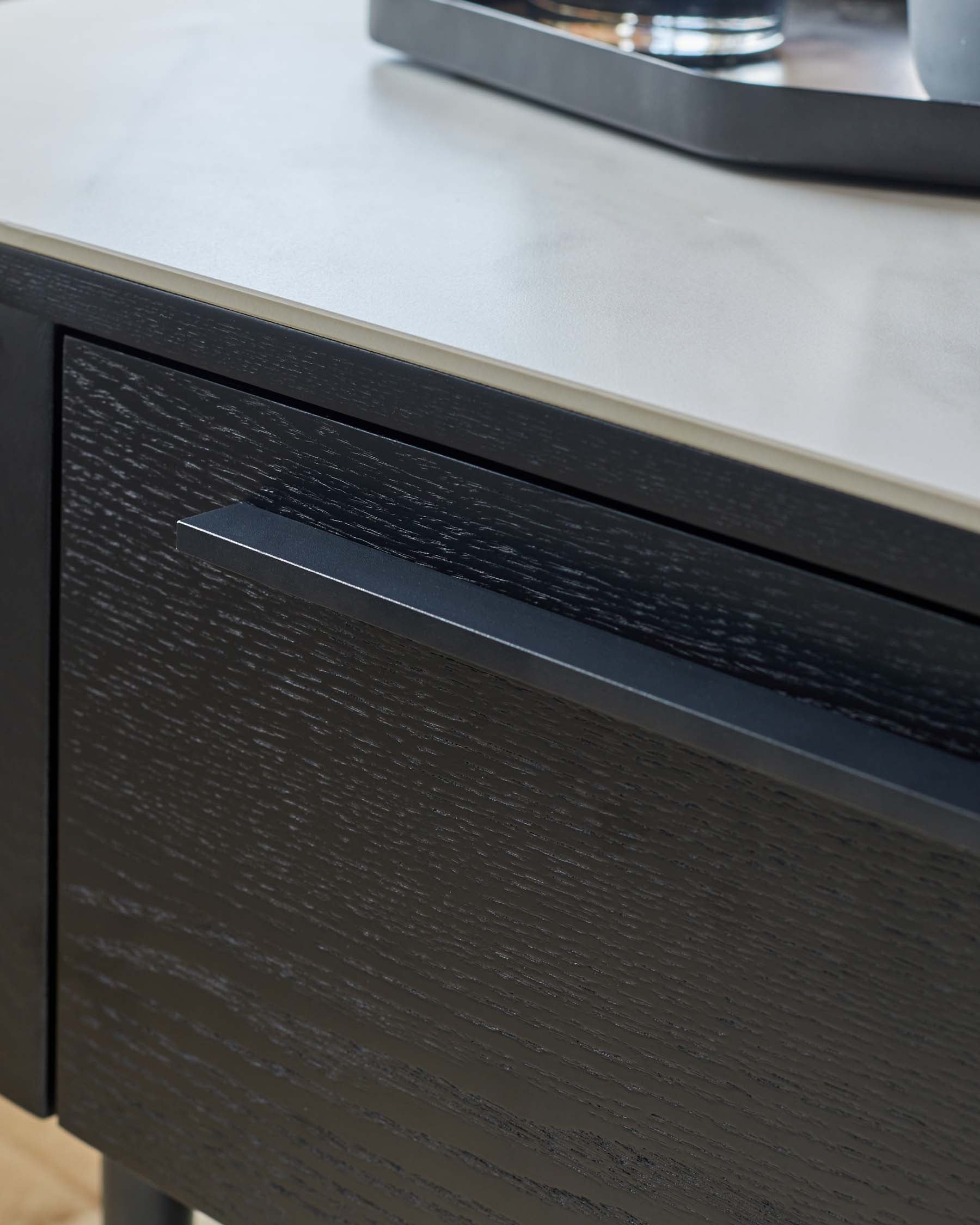 Manhattan marbled ceramic coffee table