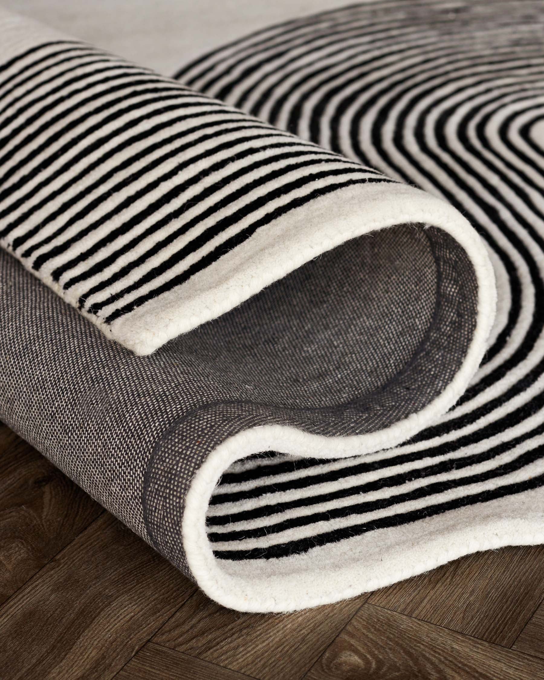 Abstract Lines black and cream wool large rug
