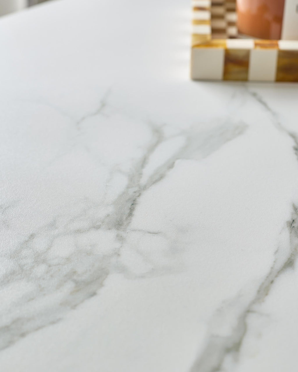 Banks White Marbled Ceramic With Black Wood Coffee Table