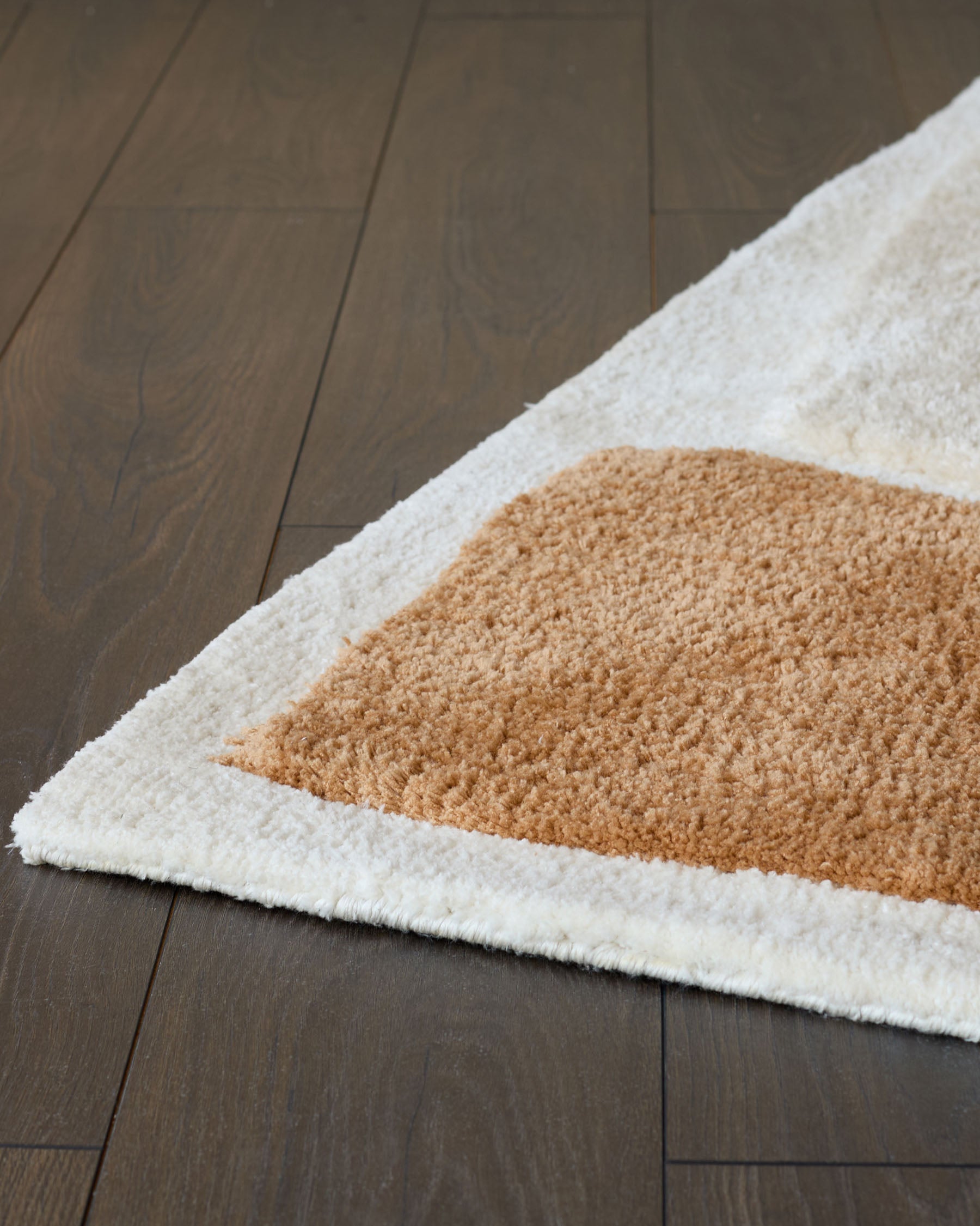Calico cream and mocha textured small rug