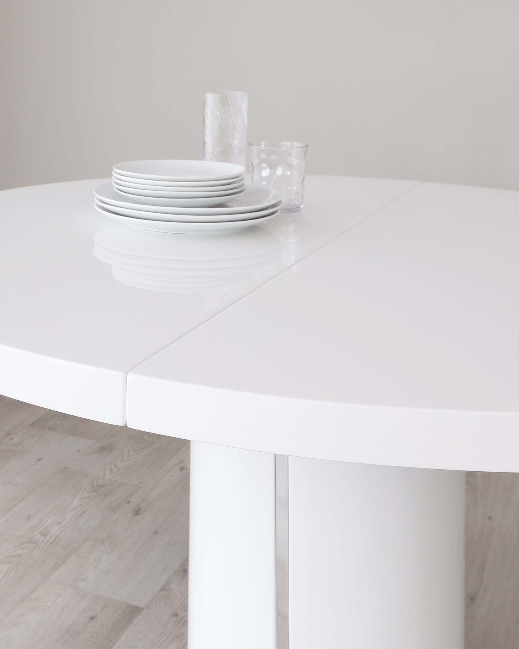 Curva White Gloss Round Extending 4 To 6 Seater Dining Table
