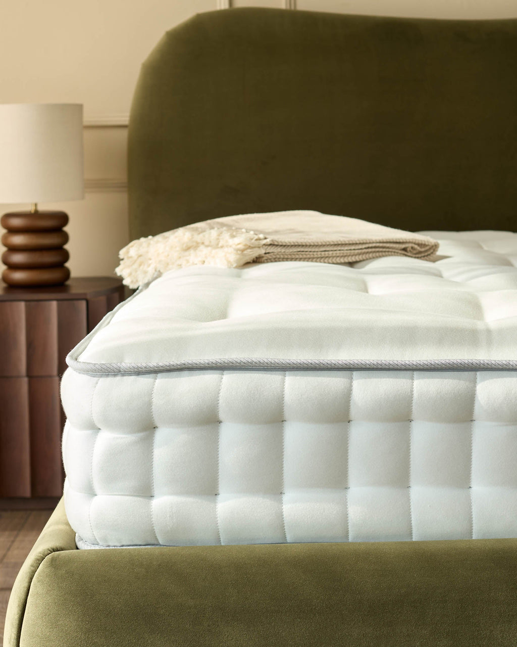 Deluxe Comfort 3,000 Pocket Spring Firm King Mattress