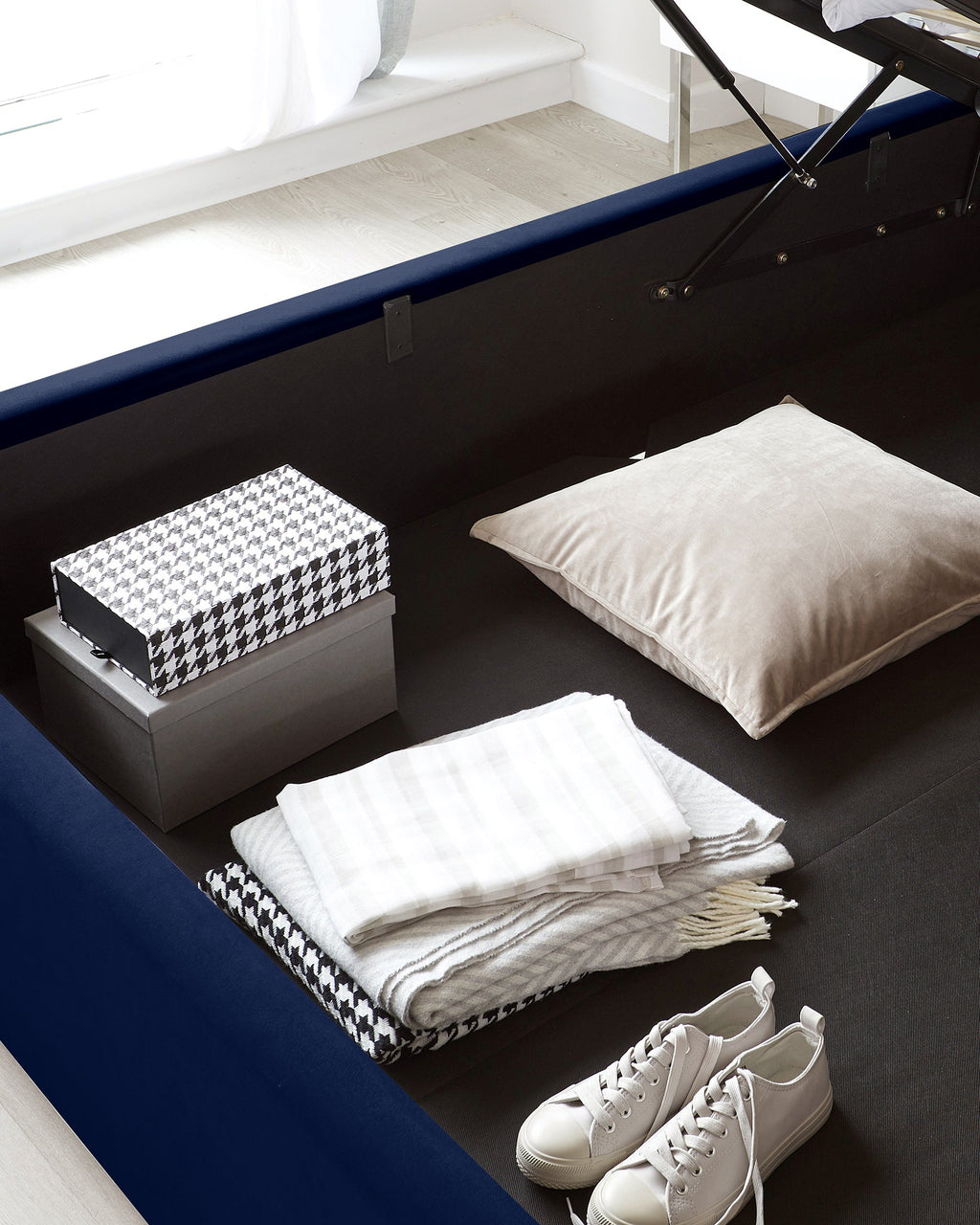 Dexter Navy Blue Velvet Super King Size Ottoman Storage Bed