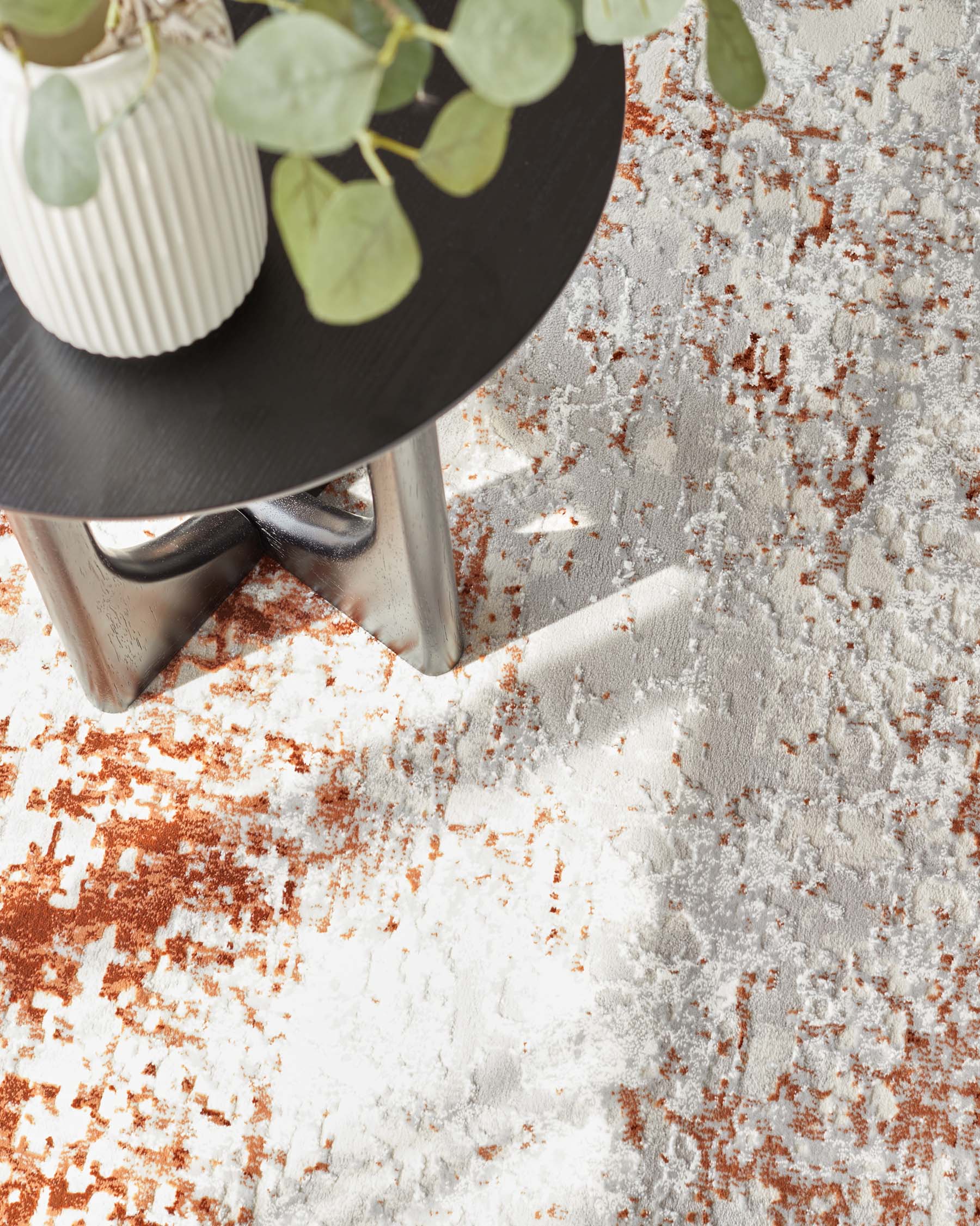 Distressed rust textured medium rug