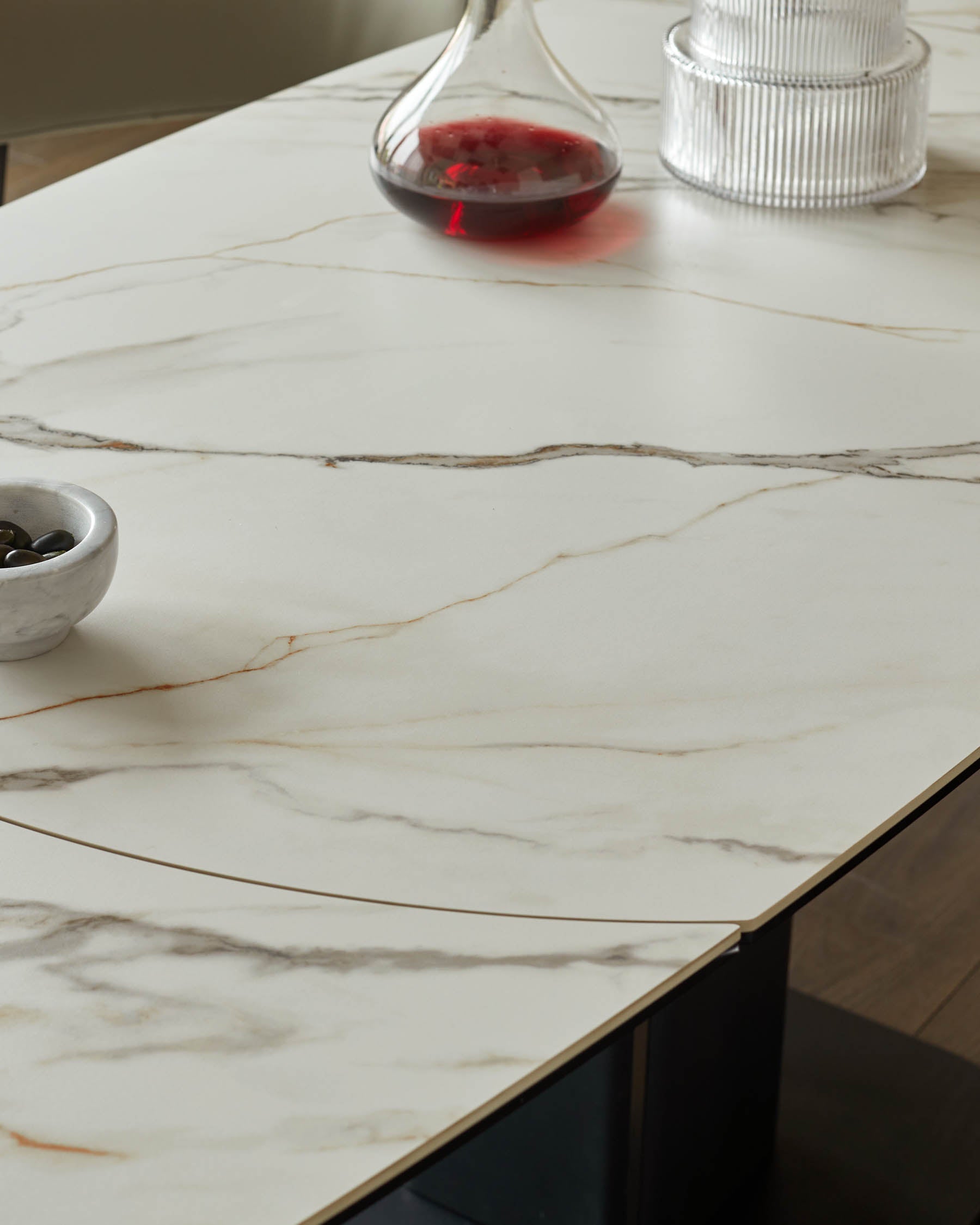 Fraser natural ceramic extending 4-6 seater dining table