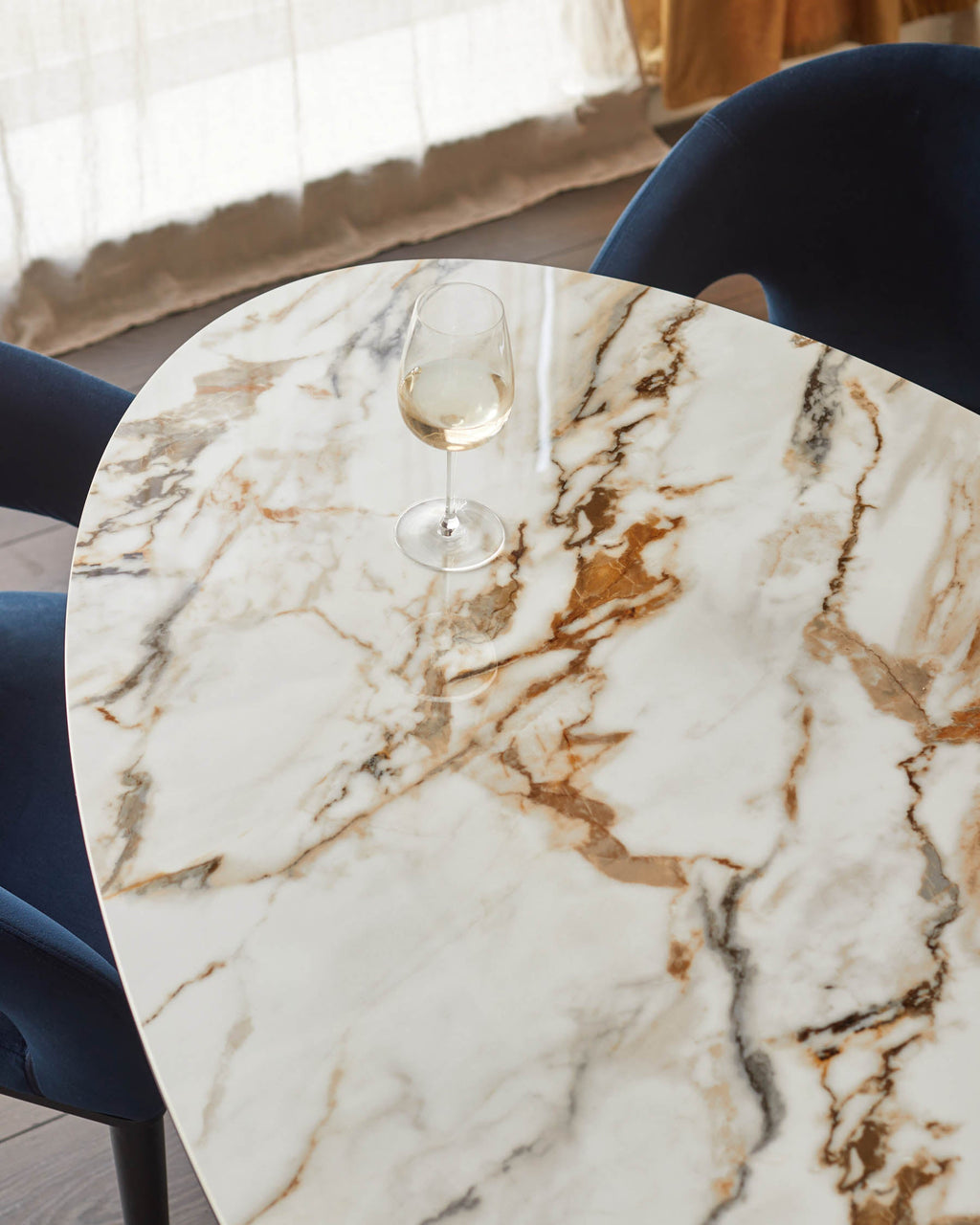 Giotto natural ceramic 8 seater dining table