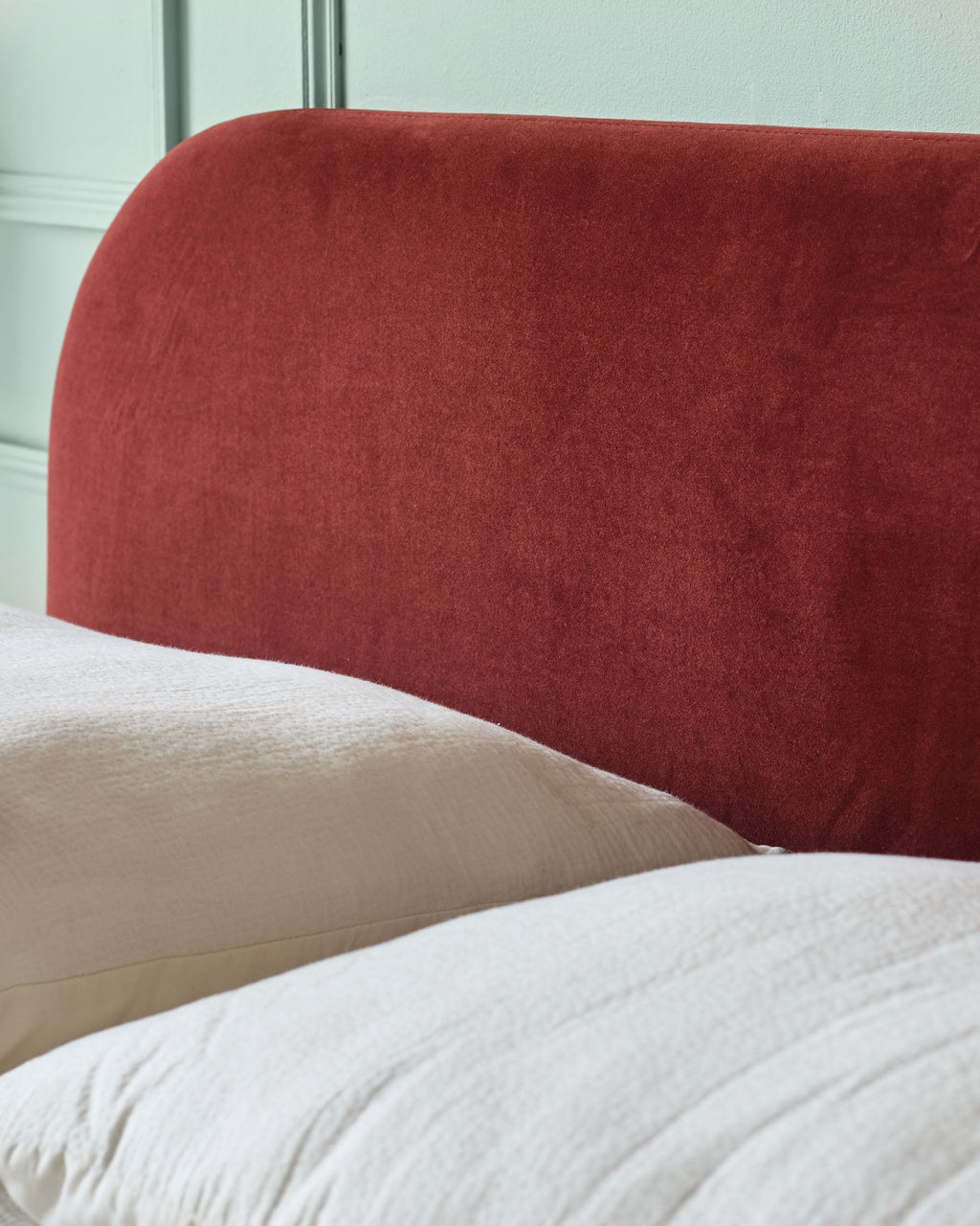 Hampton toffee red velvet double bed