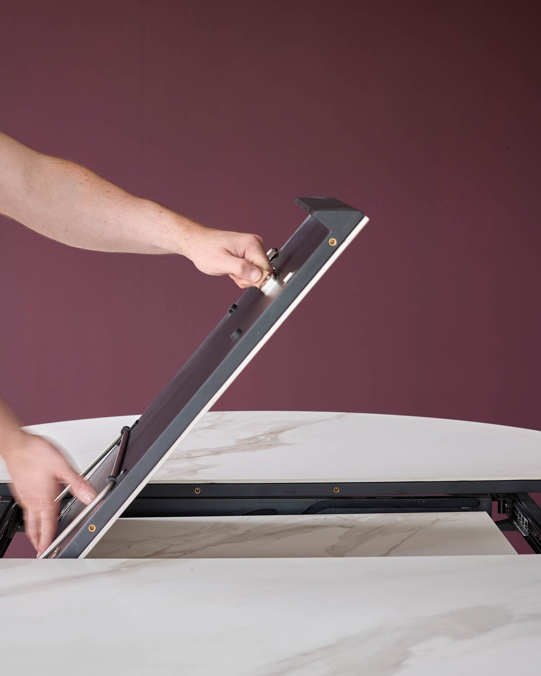 Hayden white round ceramic extending 4 to 6 dining table