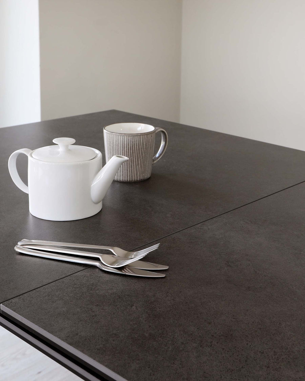 Hayden Dark Grey Ceramic Extending 6 To 8 Seater Dining Table