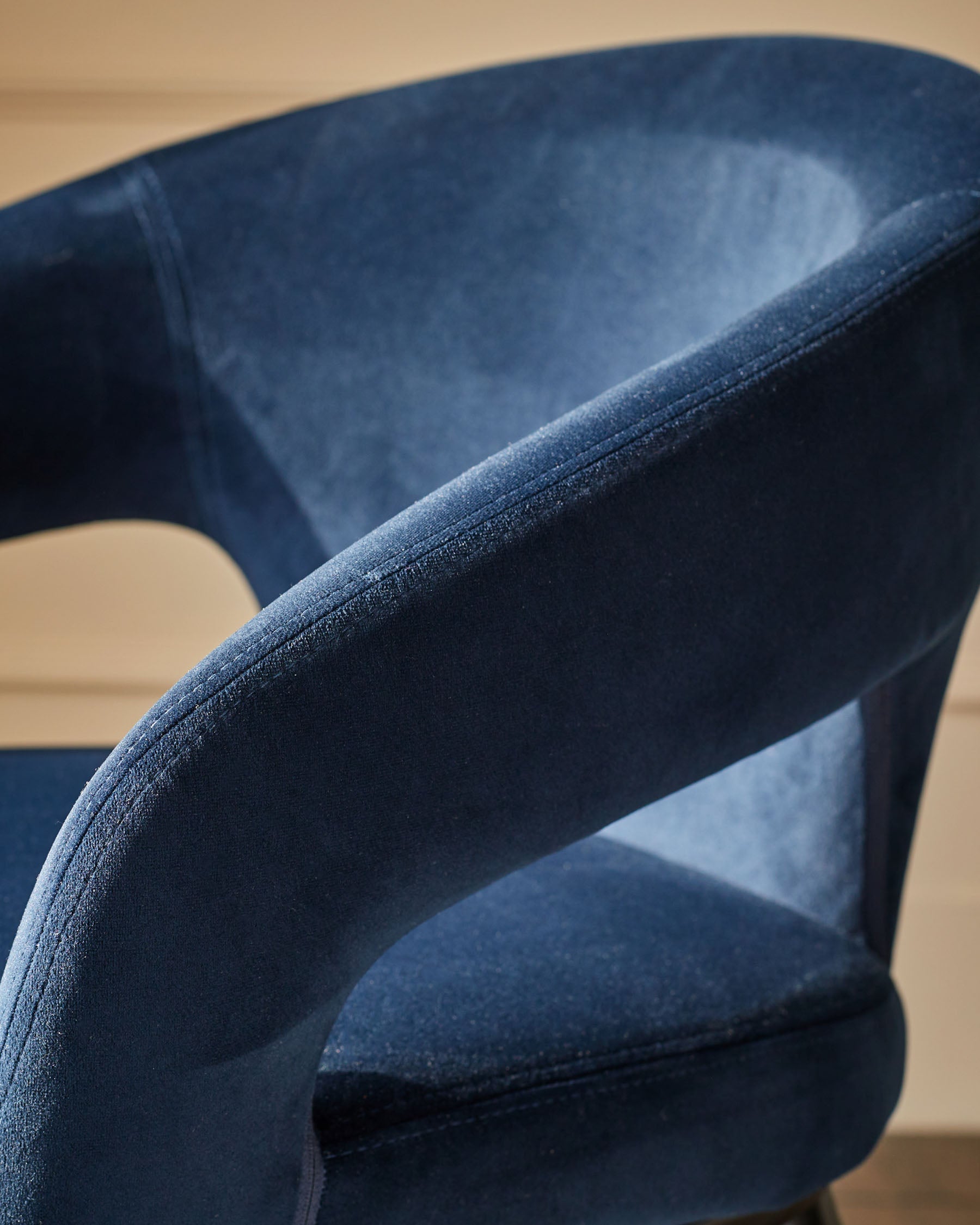 Heath navy recycled velvet dining chair