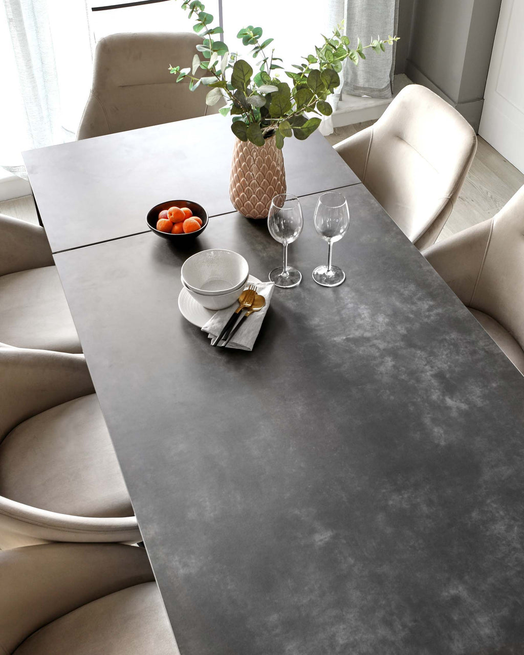 Louis Dark Grey Ceramic Extending 6 To 8 Seater Dining Table