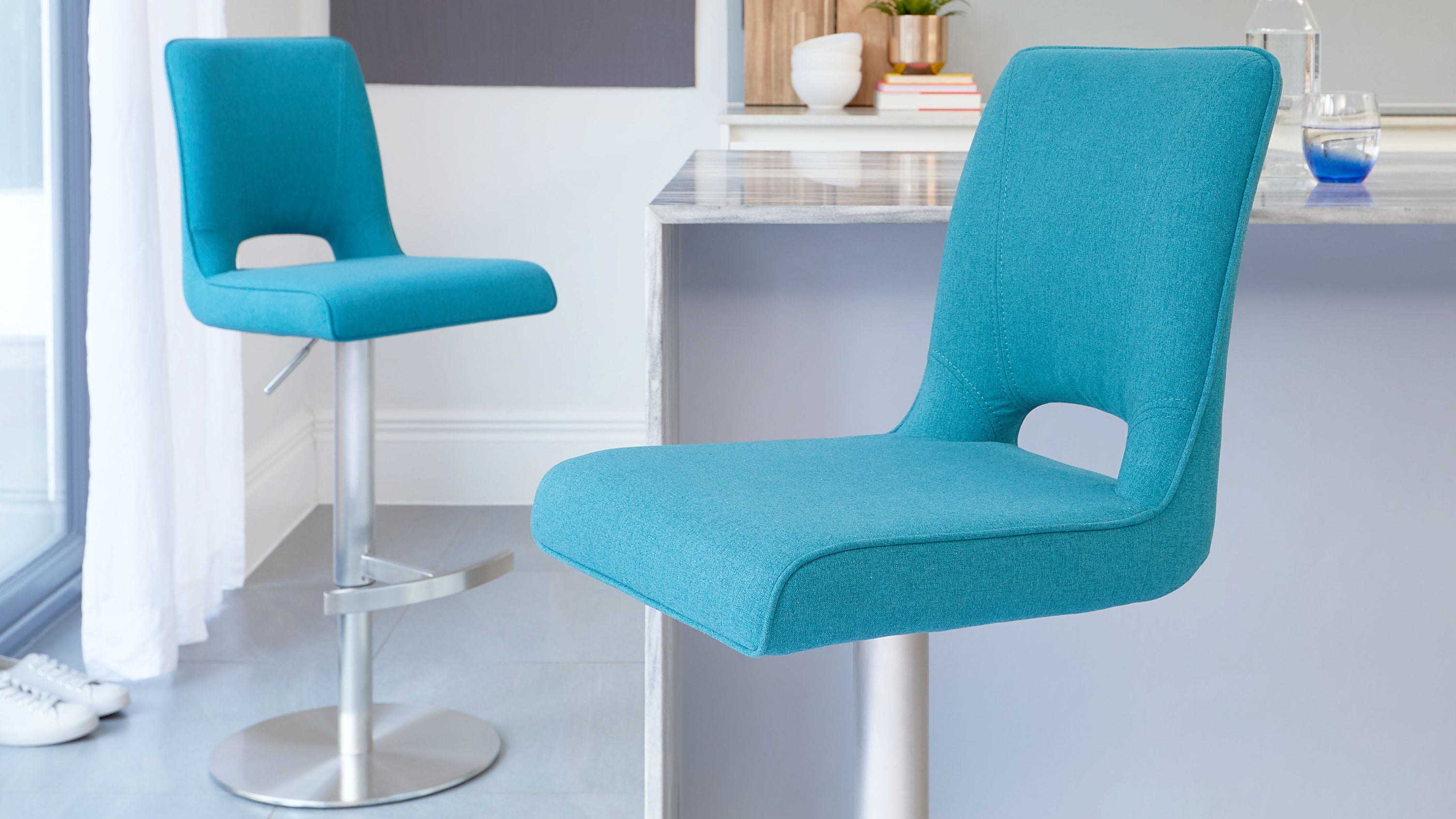 Ludo Teal Fabric Gas Lift Bar Stool