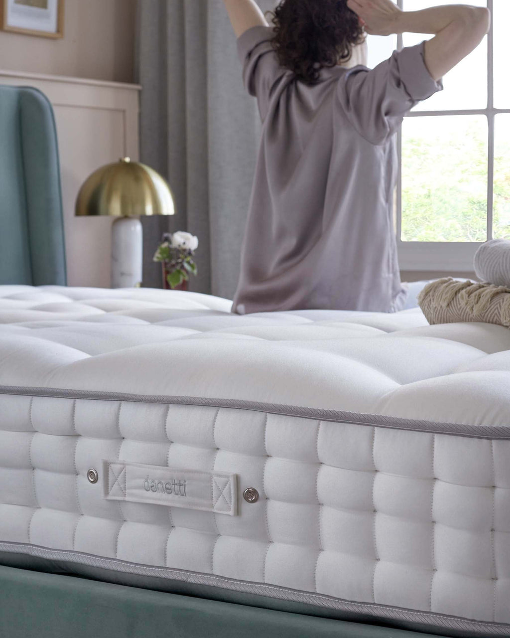 Luxury Comfort 12,500 Pocket Spring Medium King Mattress