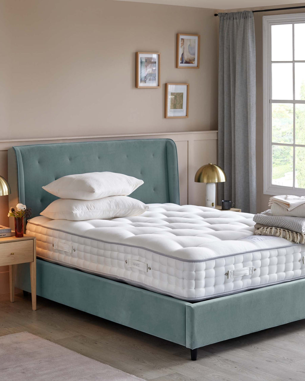 Luxury Comfort 4,500 Pocket Spring Medium King Mattress