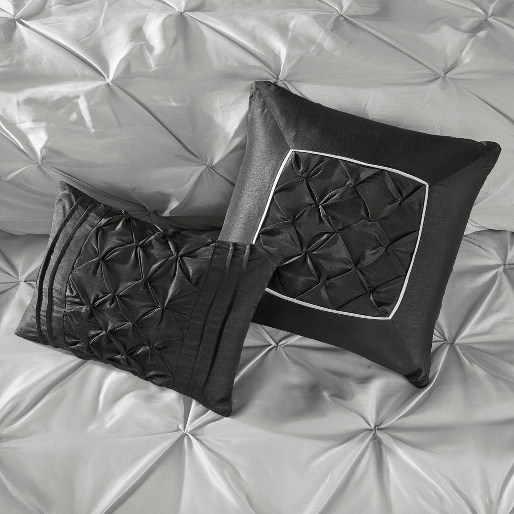 Madison Park Essentials Loretta 24-Piece Room in a Bag with Window Panels and Sheet Set