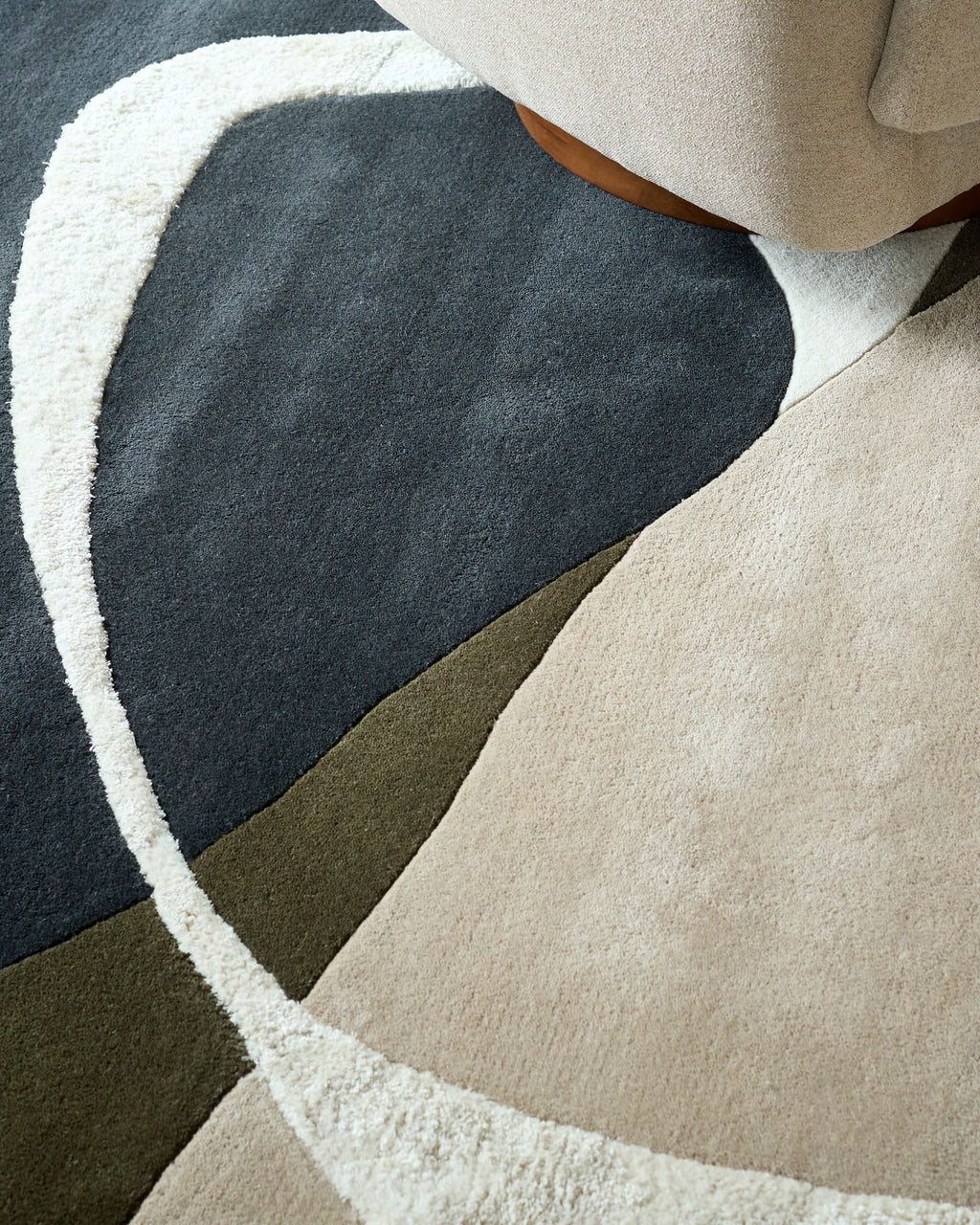 Neo olive and navy textured large rug