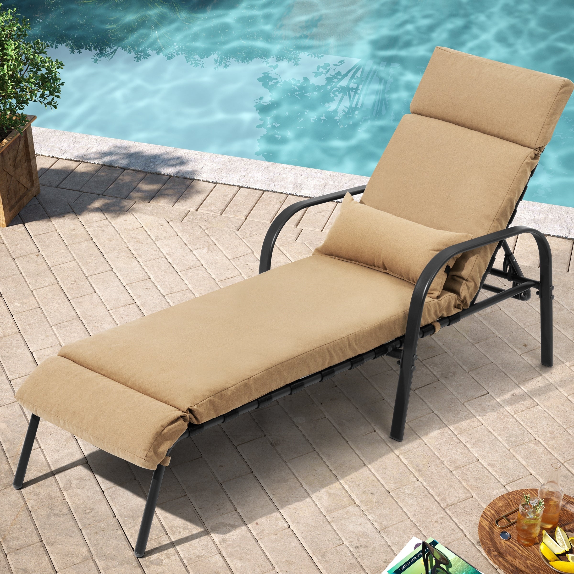 Outdoor Adjustable Patio Chaise Lounge Chair with Cushion Beach Poolside