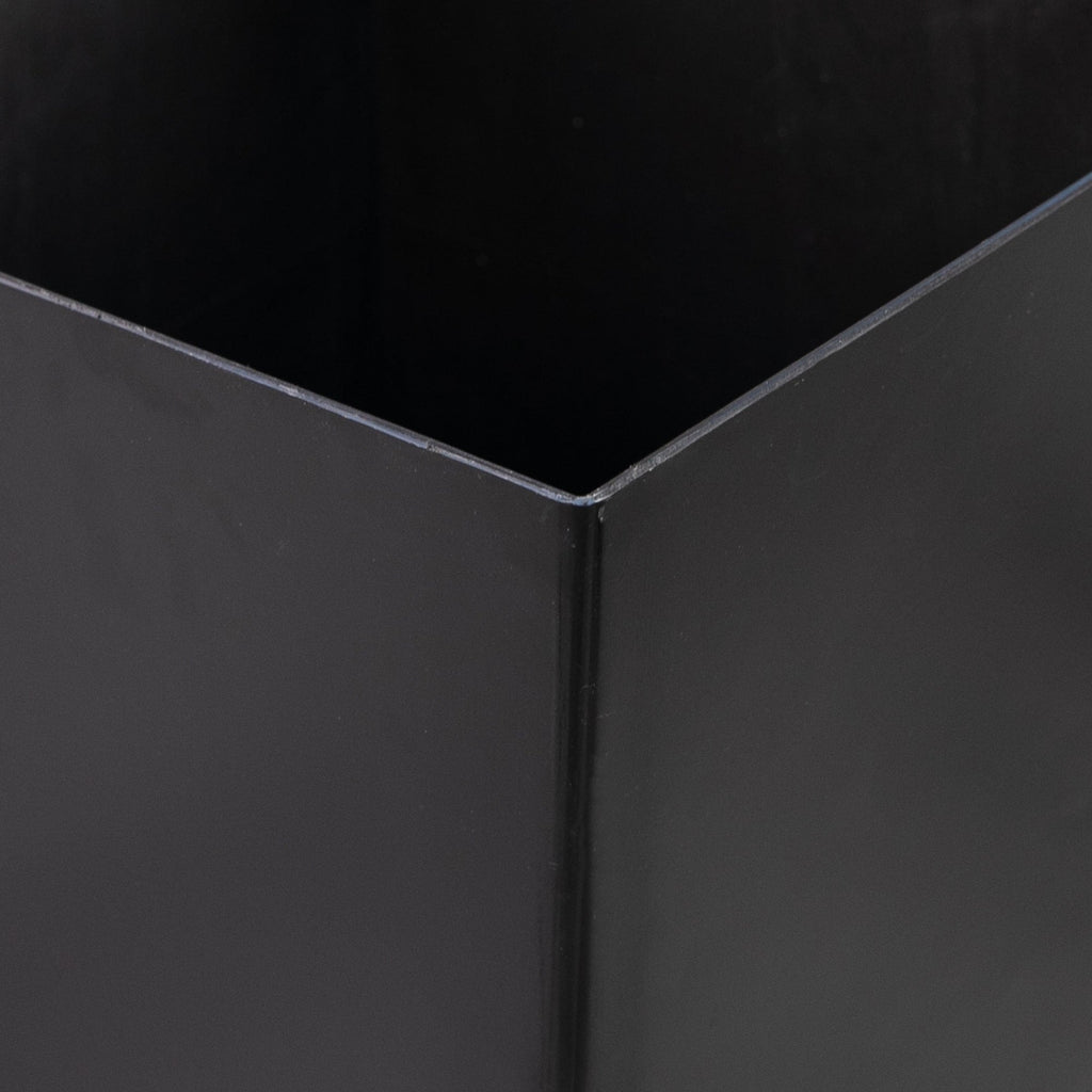 Outsunny 28 Tall Plastic Flower Pot, Set of 3, Large Outdoor & Indoor Plastic Garden Planters, for Entryway, Patio, Yard