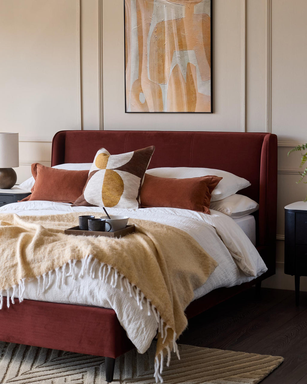 Paolo toffee red velvet king bed