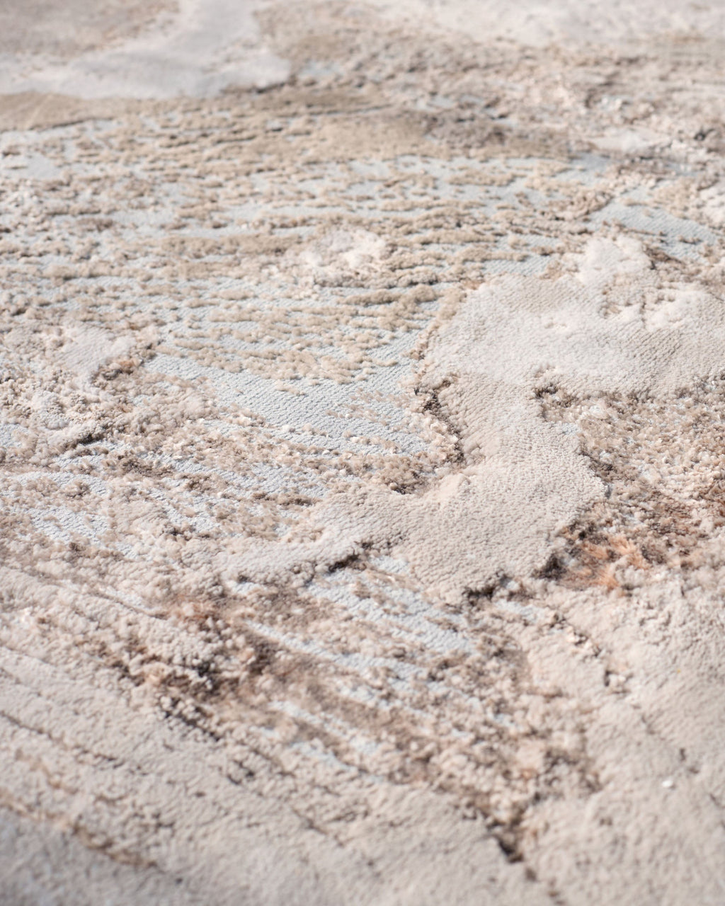 Perla Expression soft silver textured small rug