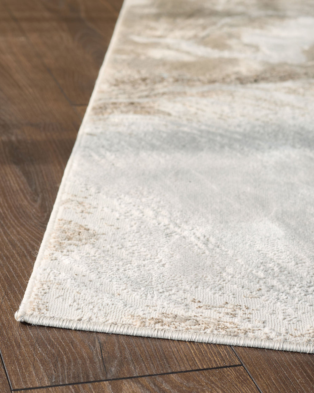 Perla Expression soft silver textured medium rug