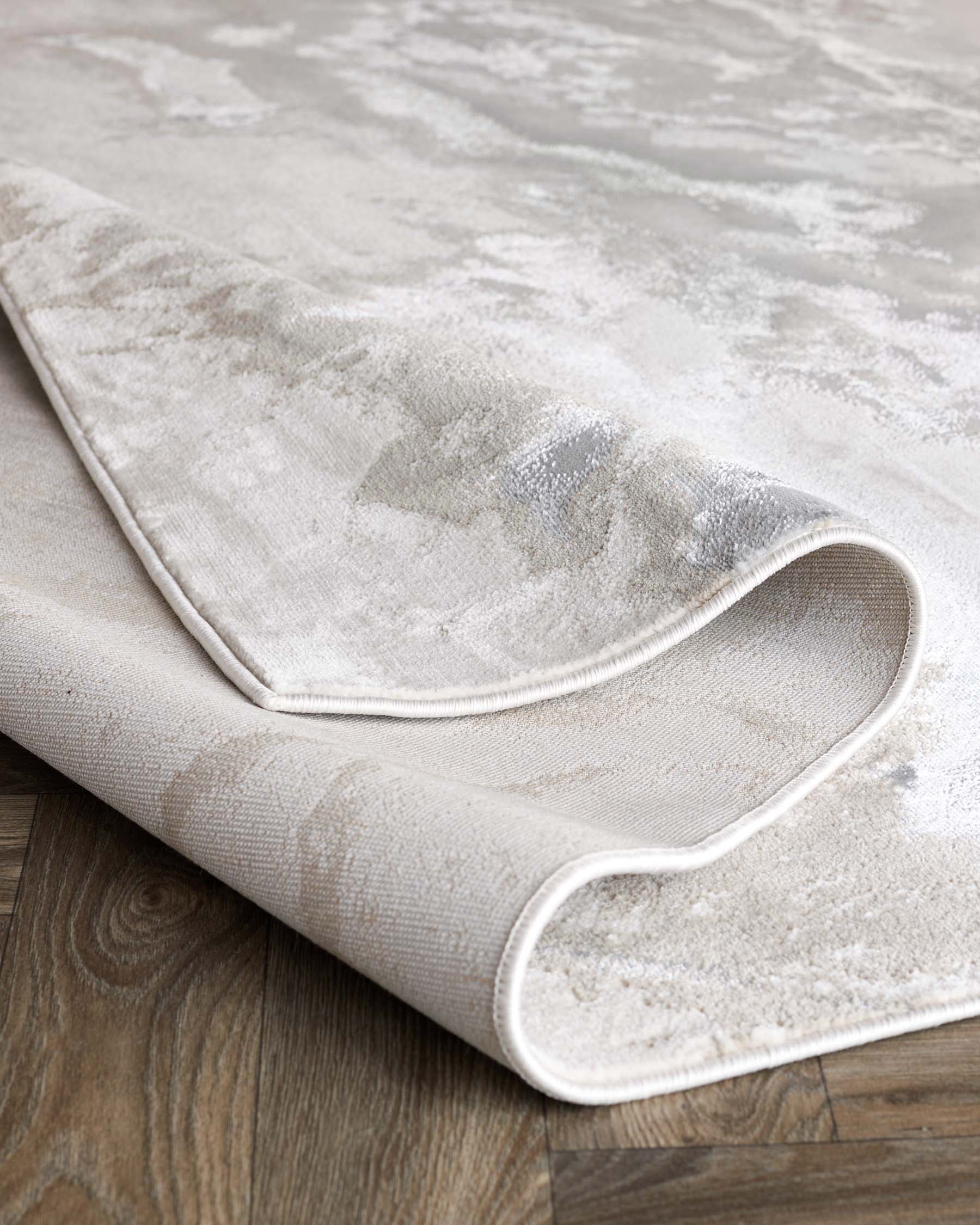 Perla silver textured small rug