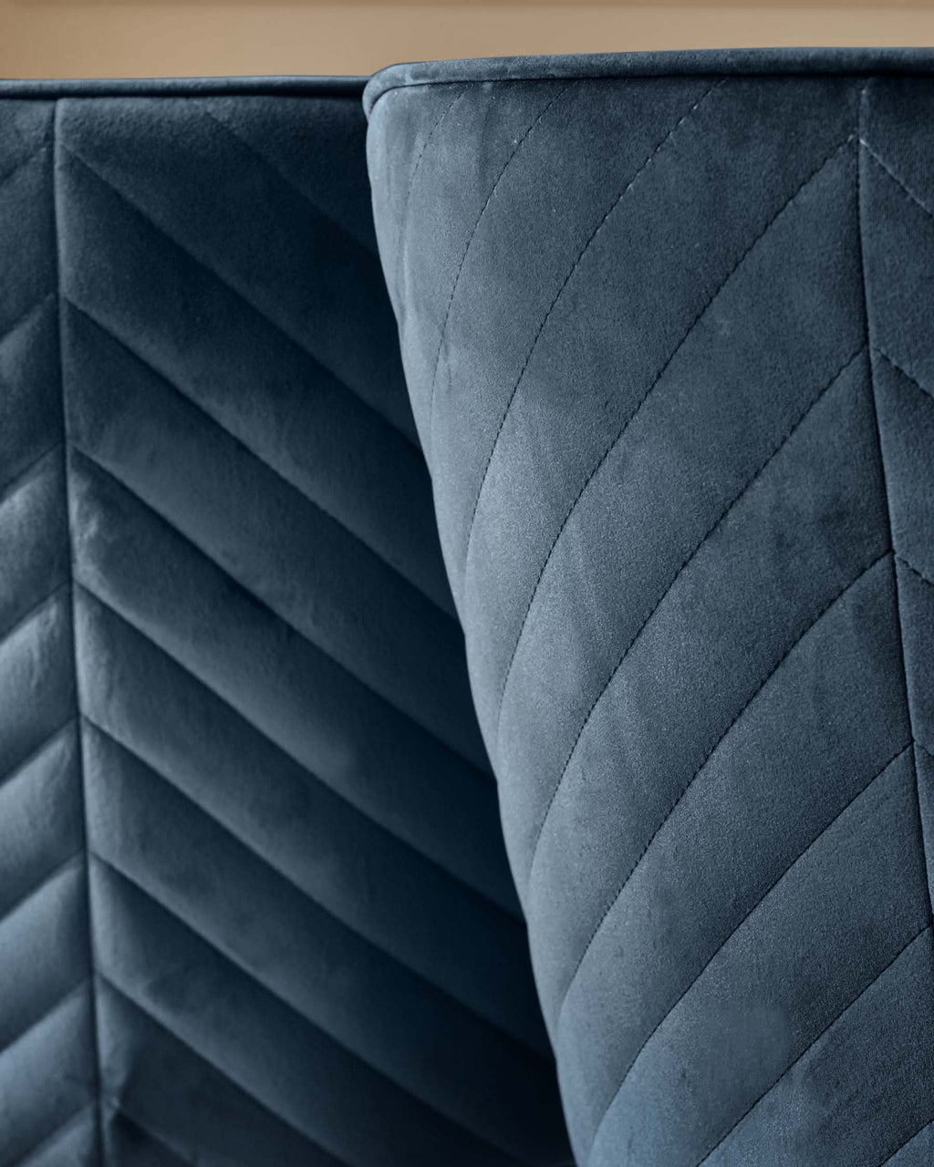 Serena dark blue velvet dining chair