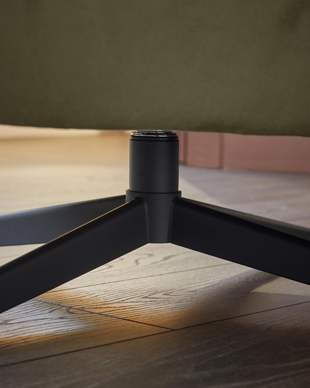 Soren olive green velvet swivel accent chair