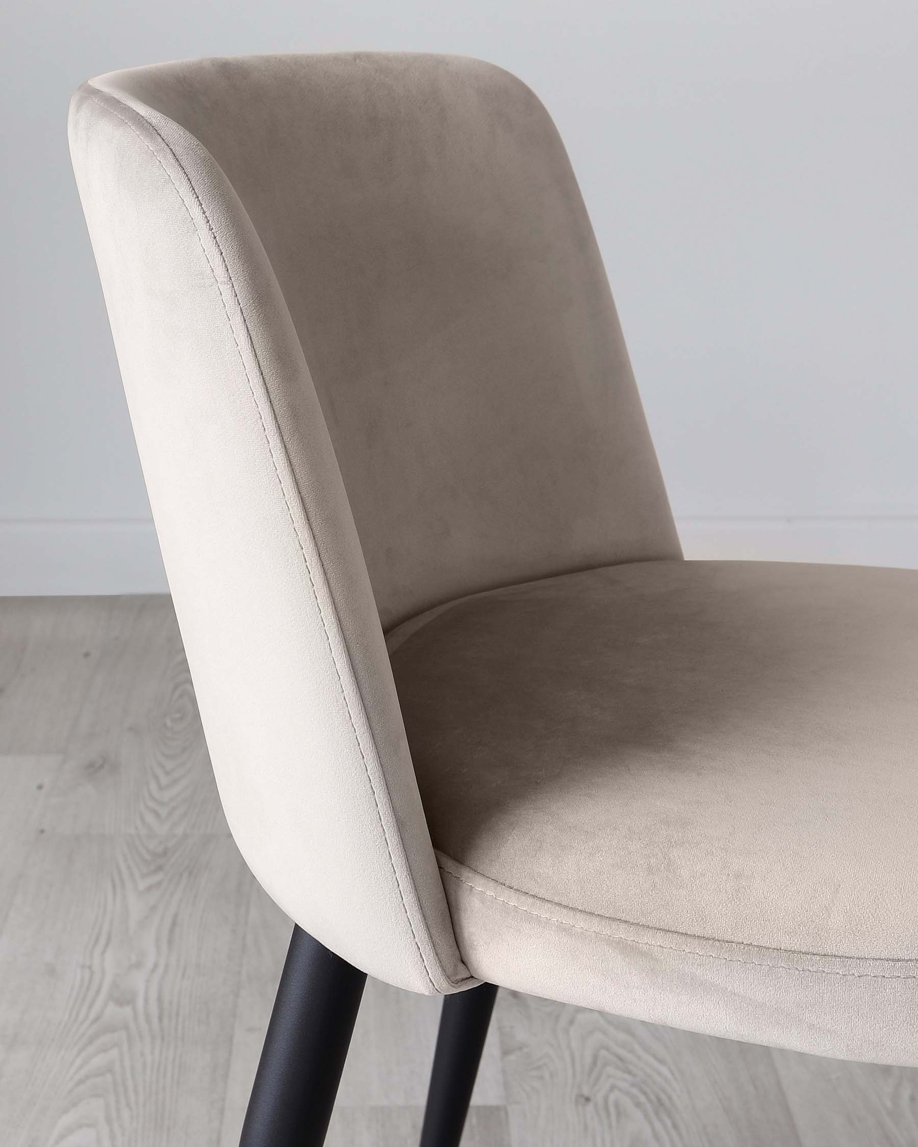 Trinny Champagne Velvet Dining Chair